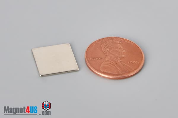 1/2" x 1/2" x 1/32" N40 Neodymium Block Magnet - photo 1