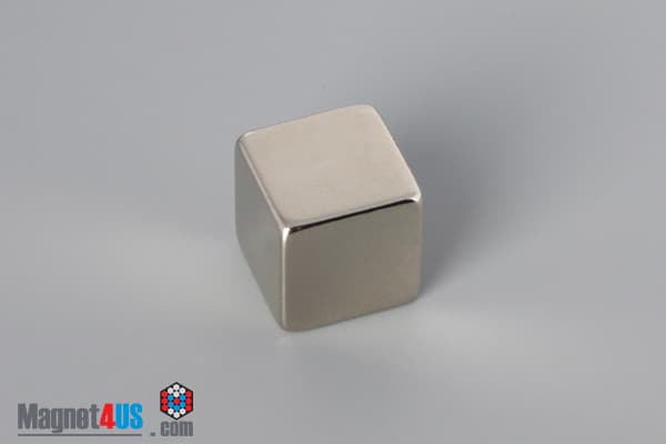 1/2" x 1/2" x 1/2" N52 Neodymium Block Magnet - photo 2