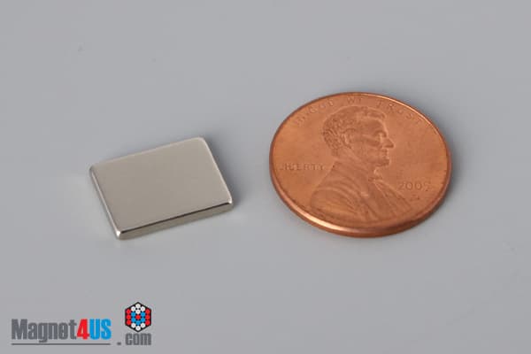 1/2" x 3/8" x 1/16" N45 Neodymium Block Magnet - photo 1