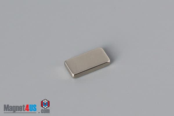 3/8" x 1/4" x 1/16" N45 Neodymium Block Magnet - photo 2