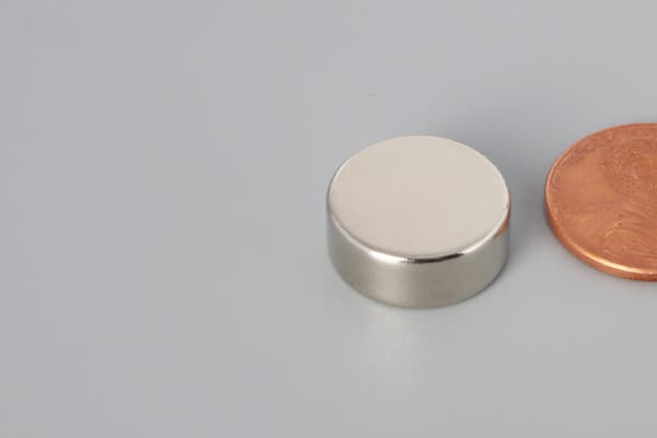 5/8" dia. x 1/4" N45 Neodymium Disc Magnet - photo 3