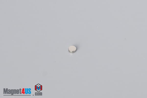 1/10" dia. x 1/32" N45 Neodymium Disc Magnet - photo 2