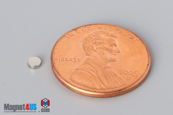 1/10" dia. x 1/32" N45 Neodymium Disc Magnet - photo 1